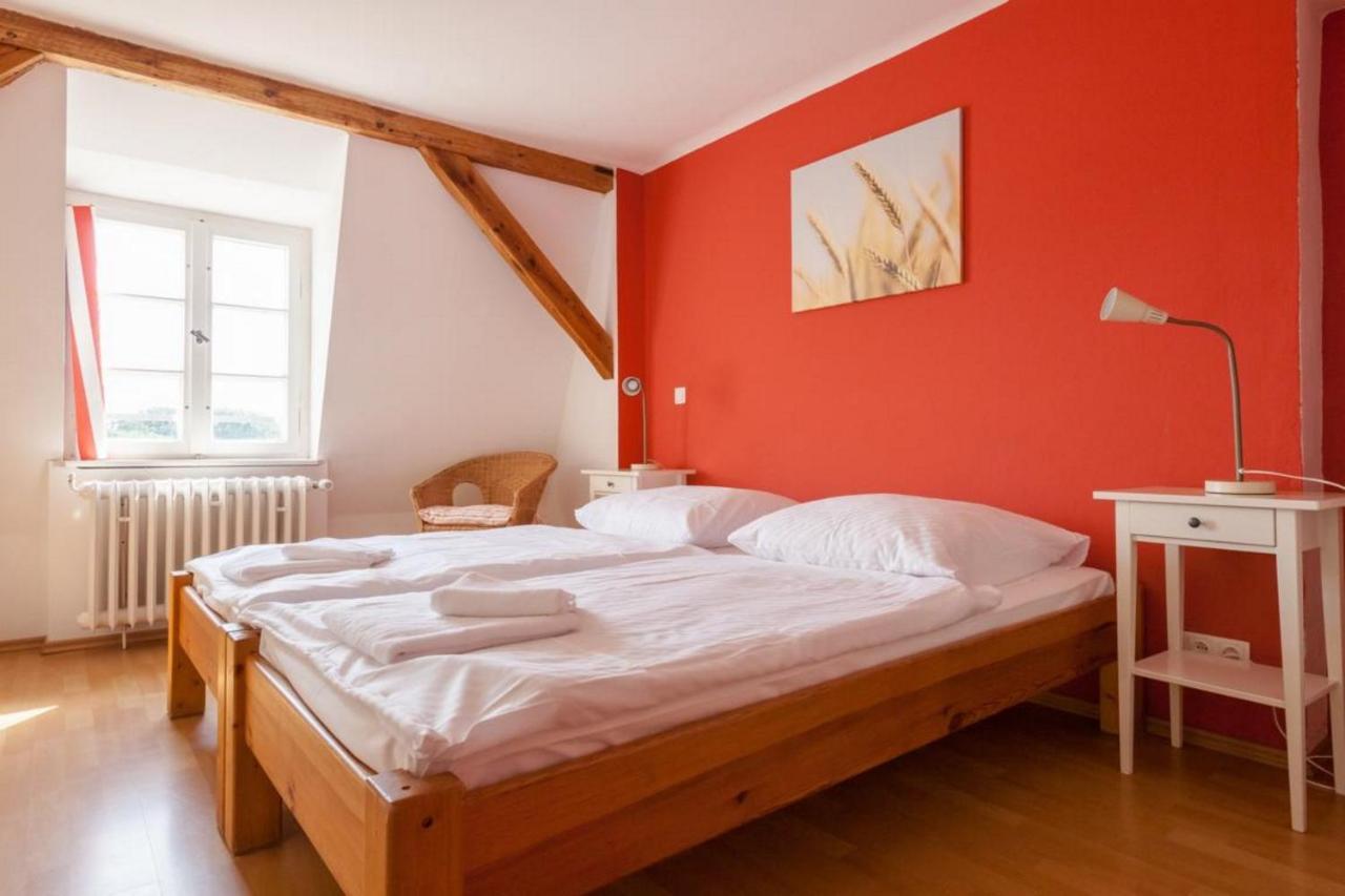 Familien- Und Freizeithotel Gutshaus Petkus Exteriör bild
